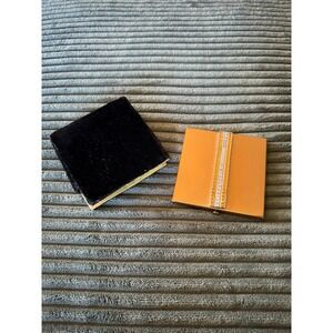 Vintage‎ Wadsworth Gold Tone Powder Compact with Rhinestone Accent Made in USA